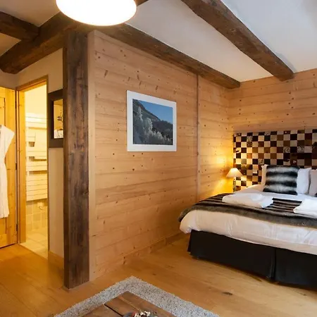 The Peak Hotell *